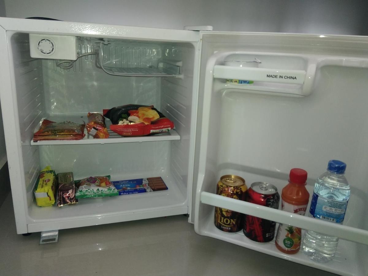 Queens Airport Residence Negombo Ngoại thất bức ảnh