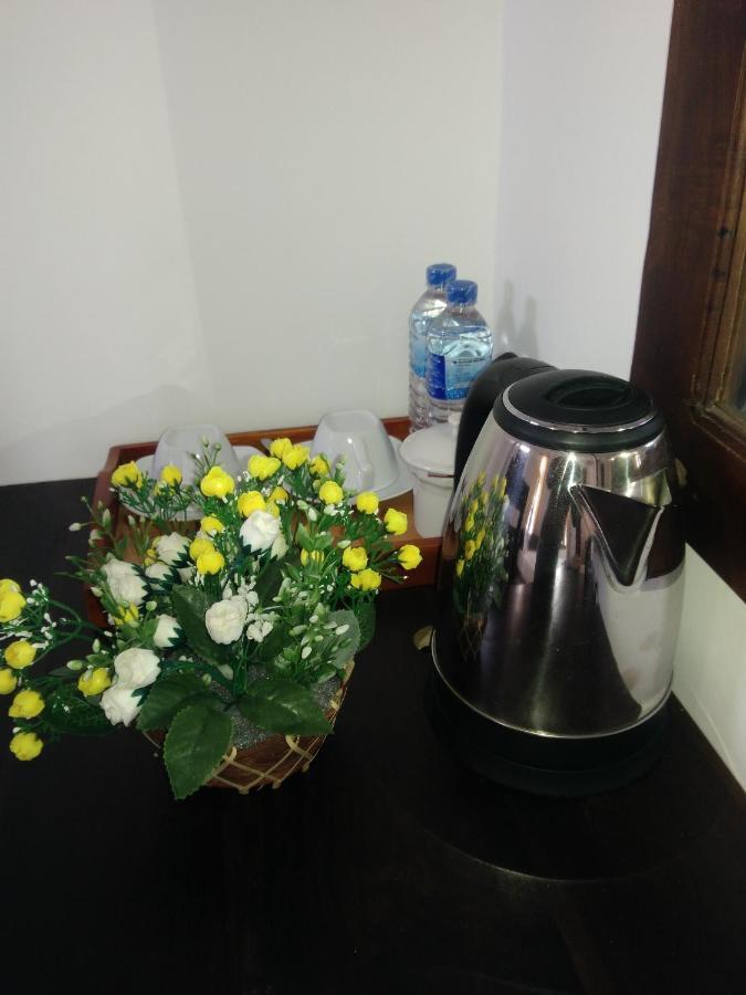 Queens Airport Residence Negombo Ngoại thất bức ảnh