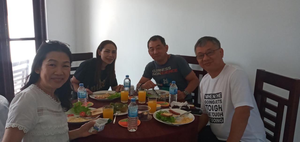 Queens Airport Residence Negombo Ngoại thất bức ảnh